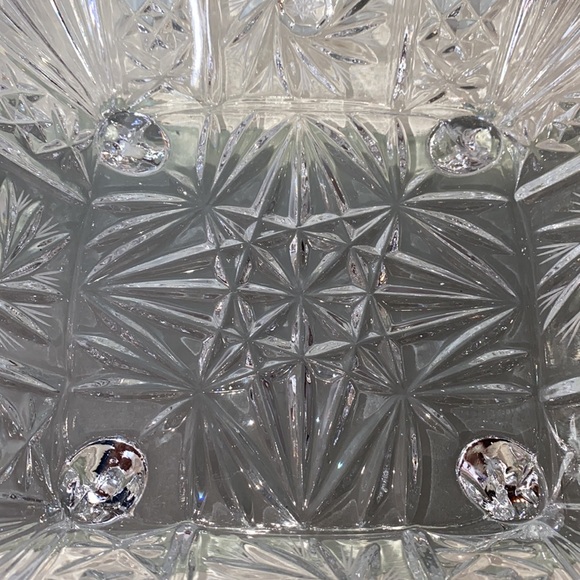 MidCentury Bohemian Footed Lead Crystal Square Scalloped Edge Star Pinwheel Bowl - Picture 5 of 14